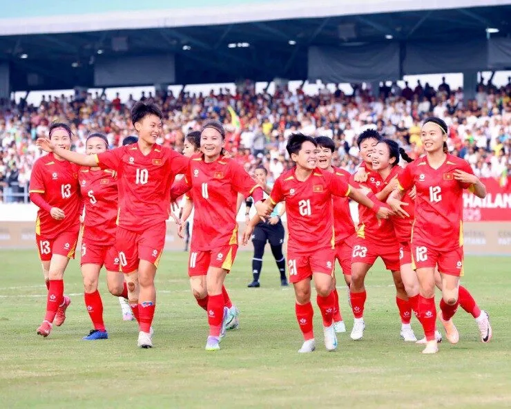 Bóng đá nữ Việt Nam dành trọn 3 điểm