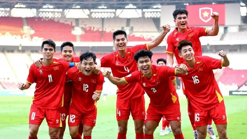 Việt Nam gặp thách thức lớn khi đối đầu với tuyển Thái Lan